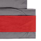 portabebè mhug mei tai collezione Bicolore modello Redchic fondo di base grigio con bavero rosso bottoni a pressione rossi dettaglio imbottitura della base del pannello